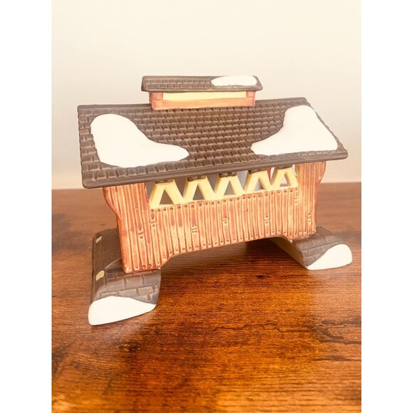 Department 56 Heritage Village Maple Creek Bridge Christmas Village 6 Inch Long - Picture 7 of 8